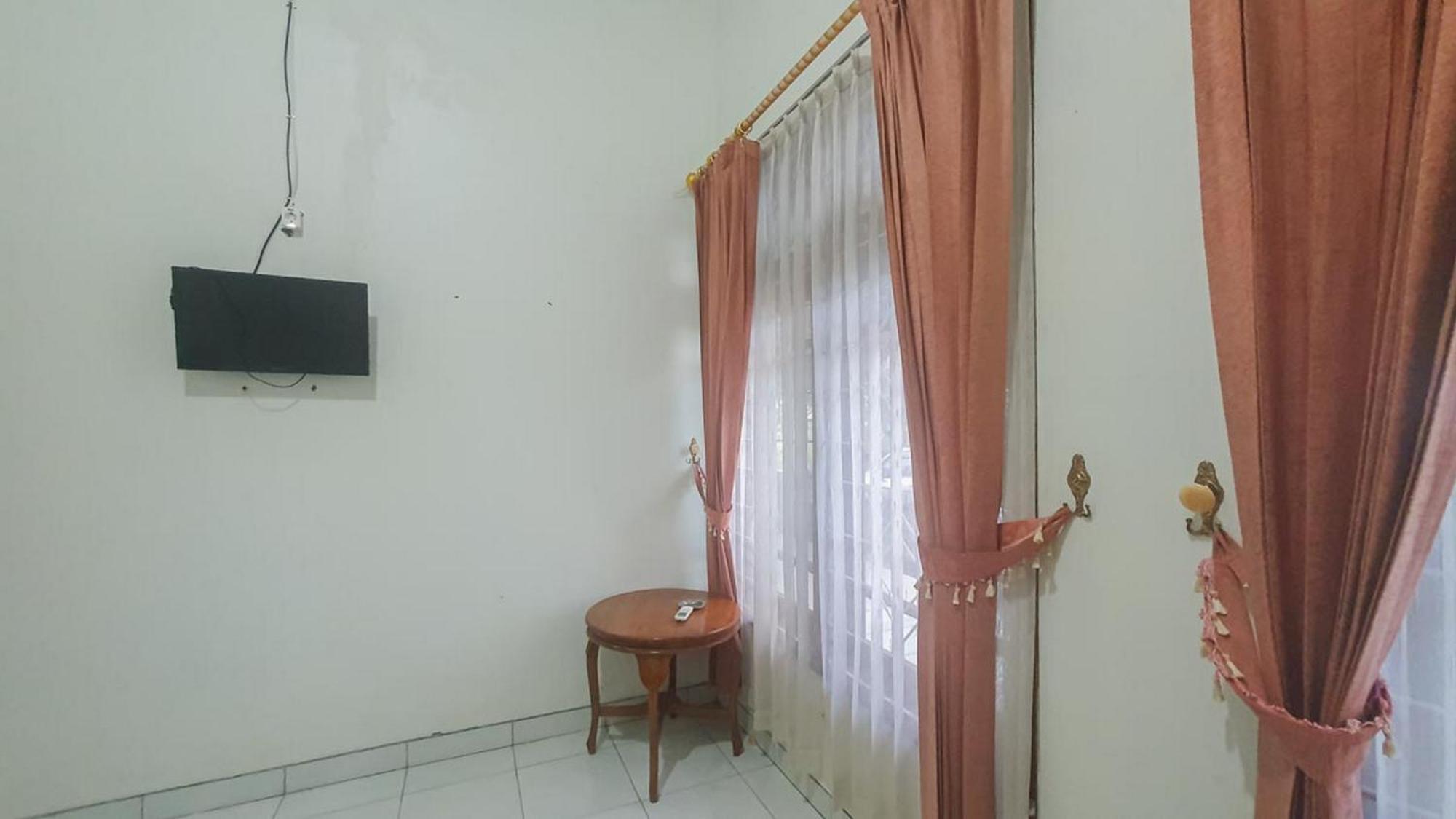 בניוואנגי Villa Pakis Residence Banyuwangi מראה חיצוני תמונה